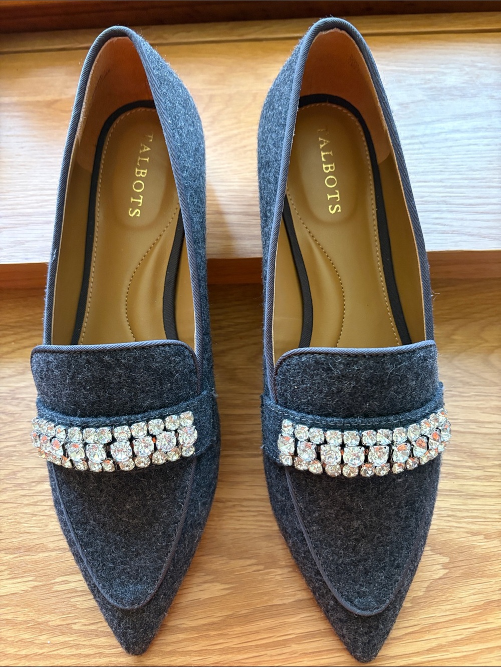 Talbots Charcoal Gray Pointed Toe Loafers with Crystal  NWOB 8.5 M